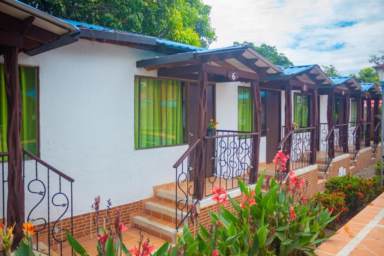 Cabanas El Saman Villavicencio Apiay Exterior foto